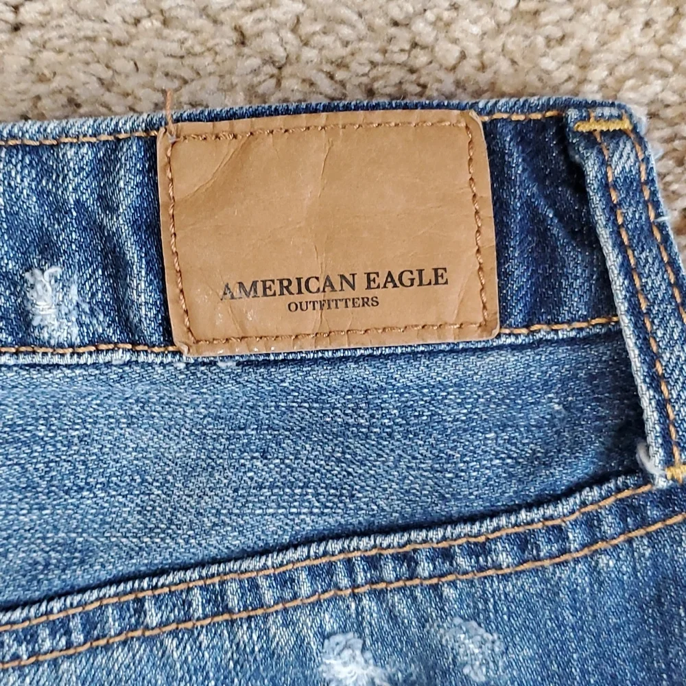 American Eagle Outfitters Blue Denim mini skirt size 2 distressed Frayed - Picture 7 of 10